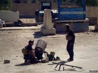 ارتش عراق تجهیزات ارائه‌شده از آمریکا را در رمادی رها کرده است