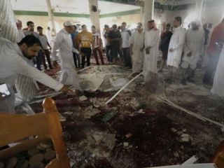 داعش مسولیت حمله به مسجد شیعیان در عربستان را بر عهده گرفت