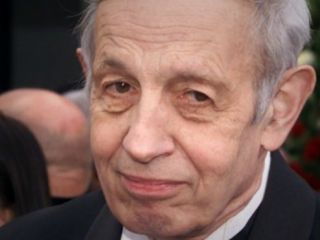 ریاضی‍دان 'ذهن زیبا' در تصادف تاکسی درگذشت