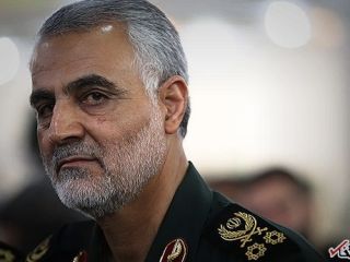 هشدار سردار سلیمانی: اگر کسی ملت را از خطر داعش آگاه نکند و برای دفع این بلا تلاش نکند در مصیبت آینده شریک است