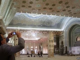 توسعه آرامگاه آیت‌الله خمینی در اطراف بهشت زهرا انتقاد برانگیز شد