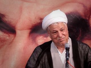 رفسنجانی: در برنامه‌های آیت‌الله خمینی فعالیت خشن وجود نداشت