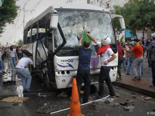 انفجار در همایش انتخاباتی کردهای ترکیه.