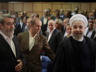 هشدار تند وزیر کشور به استانداران و فرمانداران: دست اندازان به بیت‌المال را بیچاره می‌کنم