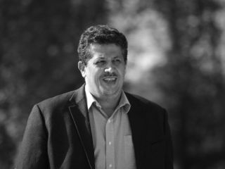 اگر جونیور به رشوه‌گیری از کرسنت اعتراف می‌کرد