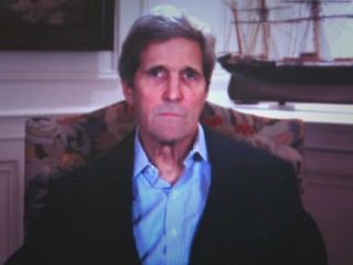 کری: ما بر آن چه که ایران در گذشته انجام داده متمرکز نیستیم