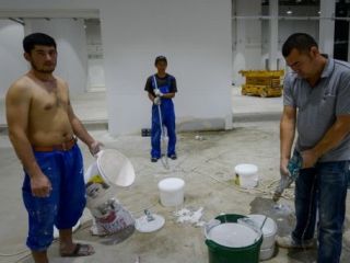 مهاجران مقیم اروپا ۱۰۹ میلیارد دلار برای خانواده‌های خود پول فرستاده‌اند