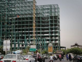 دادسرای نظامی «حکم به توقف» ساخت‌وساز سپاه مقابل عمارت عشرت آباد داد