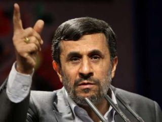 احمدی نژاد:پرونده دستگیری امام زمان را کامل کرده اند،فقط عکسش کم است!