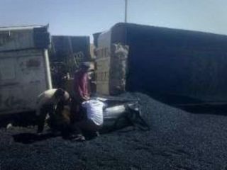 یک زوج سالمند زیر ۲۴ تن آسفالت جان باختند