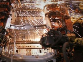 یک روبات، کارگر فولکس واگن را کشت