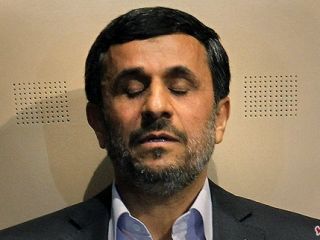 احکام جدید احمدی نژاد برای ۲۹ نفر به عنوان «دولت در سایه»