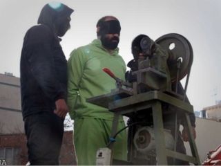 اجرای حکم قطع دست دو سارق جوان در زندان مشهد