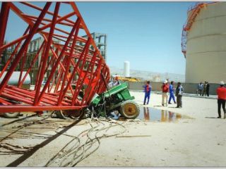 سقوط مرگبار هیولای ۲۳۰ تنی