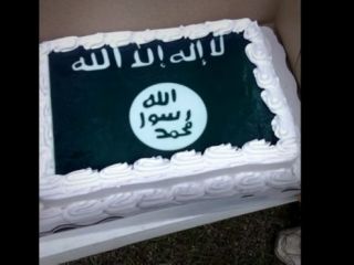 عذرخواهی فروشگاه والمارت آمریکا 'به خاطر کیک داعش'