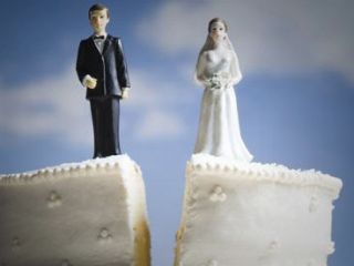 دوئل نافرجام یک زن با طلاق