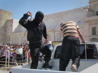 اجرای حکم شلاق در ملاءعام ۴ نفر در طرقبه به دلیل کشیدن قلیان