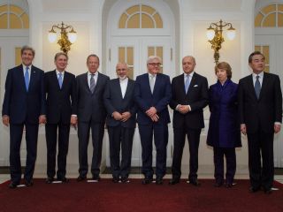 راز کت و شلوارهای سرمه ای در مذاکرات هسته ای!