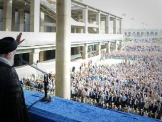 آیت‌الله خامنه‌ای: سیاست ایران در قبال آمریکا تغییر نمی‌کند