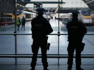 بریتانیا ۸۰ درصد از نوجوانان پناهجوی افغان را در یک دهه گذشته اخراج کرده است