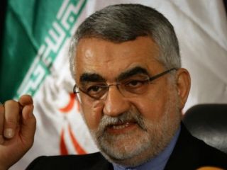 بروجردی: پارچین باید از گردونه هرگونه بازدید خارج باشد