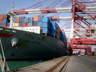 ایران '۱۵۰ هزار تن شکر از برزیل وارد می‌کند'