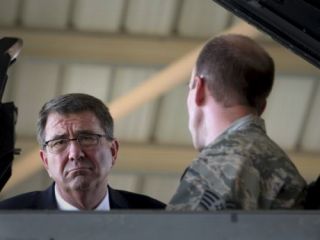 وزیر دفاع آمریکا: متعهدیم با نفوذ مضر ایران در منطقه مقابله کنیم