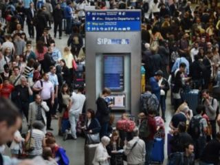 دولت بریتانیا هجوم مهاجران به ترمینال قطار تونل مانش را بررسی می‌کند