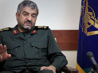 فرمانده کل سپاه: اخلاق جامعه نگران‌کننده است، پیشرفتی نداشتیم