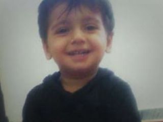 گم‌شدن پسرک در خانه سیاهپوش