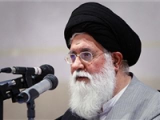 آیت الله علم الهدی: نباید سفره مک‌دونالد در ایران پهن شود