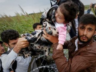 مجارستان برای مقابله با ورود پناهنده‌ها ممکن است به ارتش متوسل شود