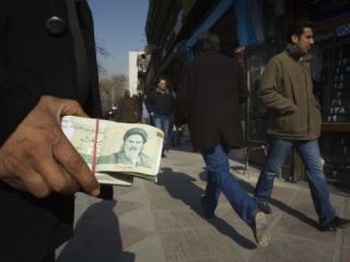 روزنامه اعتماد: ۶۰ درصد اقتصاد ایران از مالیات معاف است