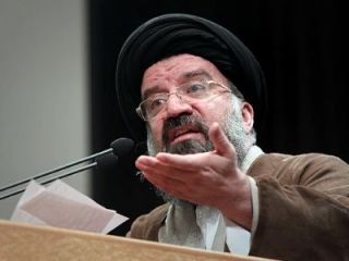 احمد خاتمی: اگر از انقلاب پاسداری نشود، می آیند و بنیان گذاران و دلسوزان را به چوبه دار می برند