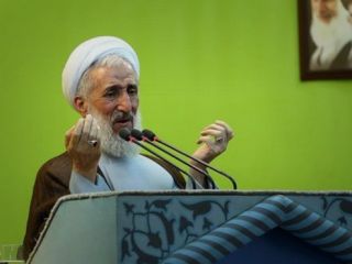امام جمعه تهران: حمله به نهادهایی مثل شورای نگهبان دشمن را شاد می‌کند