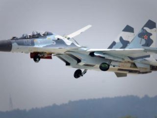 مقام ایرانی با روسیه در مورد جنگنده سوخو ۳۰ «رایزنی» کرده است