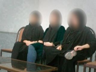 گانگستربازی ۳ دختر نوجوان برای اعتراف گرفتن از گروگان