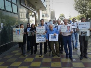 هشتمین هفته تجمع اعتراضی آسیب‌دیدگان از حکومت در مقابل لاستیک دنا - عکس