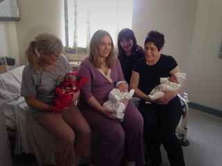 سه خواهر در یک روز صاحب فرزند شدند؛ فرزند خواهر چهارم در راه است