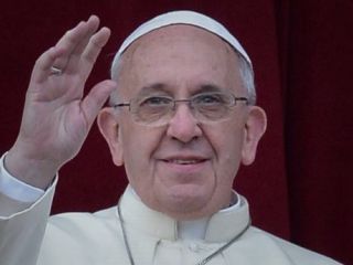 پاپ فرانسیس: هر صومعه و محراب و قصبه‌ای یک خانواده پناهجو را پذیرا شود