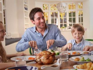 ۷ روش برای داشتن شب‌های خاطره‌انگیز در کنار خانواده