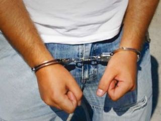 کلاه بزرگ پسر ناخلف بر سر پدر