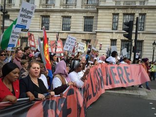 راهپیمایی ده‌ها هزار نفری در لندن در حمایت از پناهجویان