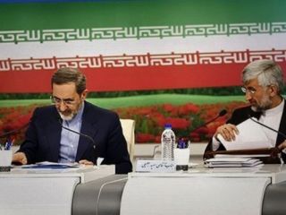 واکنش ولایتی به ادعای جلیلی در مورد حل مسائل هسته‌ای در آلماتی