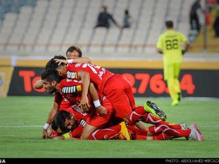 پرسپولیس ۱۰ نفره در ماراتن ۱۲۰ دقیقه‌ای ملوان را شکست داد