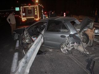 نجات معجزه آسای راننده از حادثه ورود گاردریل به خودرو