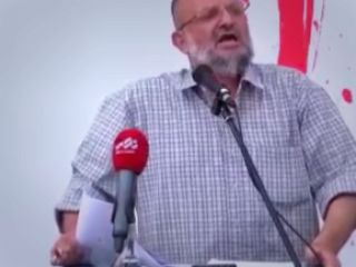 پاسدار سعید قاسمی: کاش قانونی تصویب شود که رئیس‌جمهورها فقط عمله برای بیل زدن باشند - ویدیو