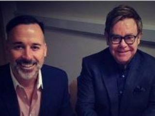 پوتین به التون جان پیشنهاد دیدار داد