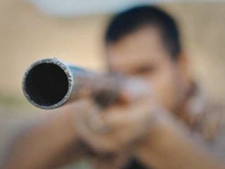 تیراندازی سرباز وظیفه در صبحگاه زندان