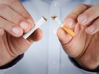 اعمال قانون منع کشیدن سیگار در خودروهای حامل کودکان در انگلستان و ولز